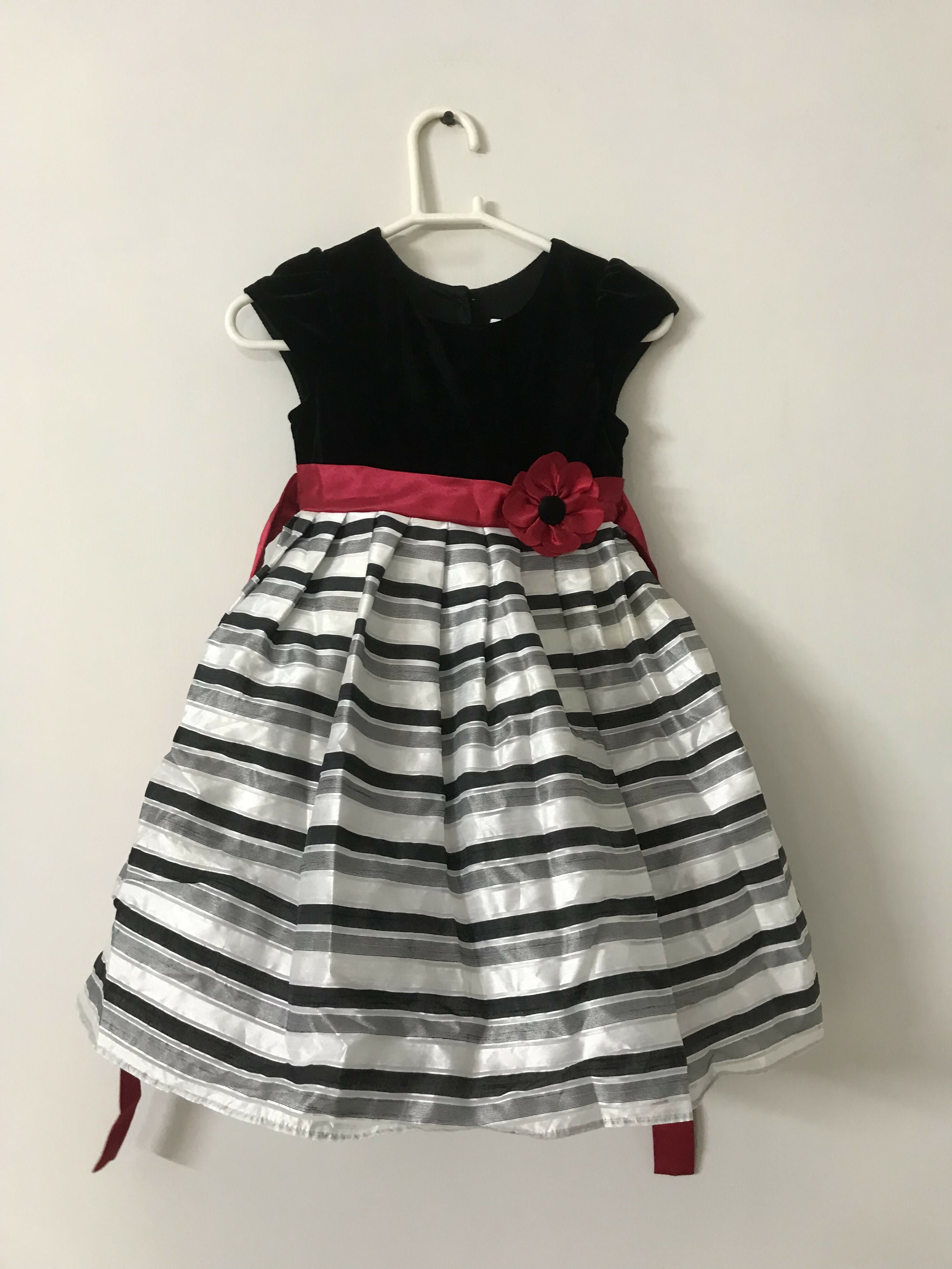 Stylish Girls Frok | Girls Skirts & Dresses | X Small | Worn Once