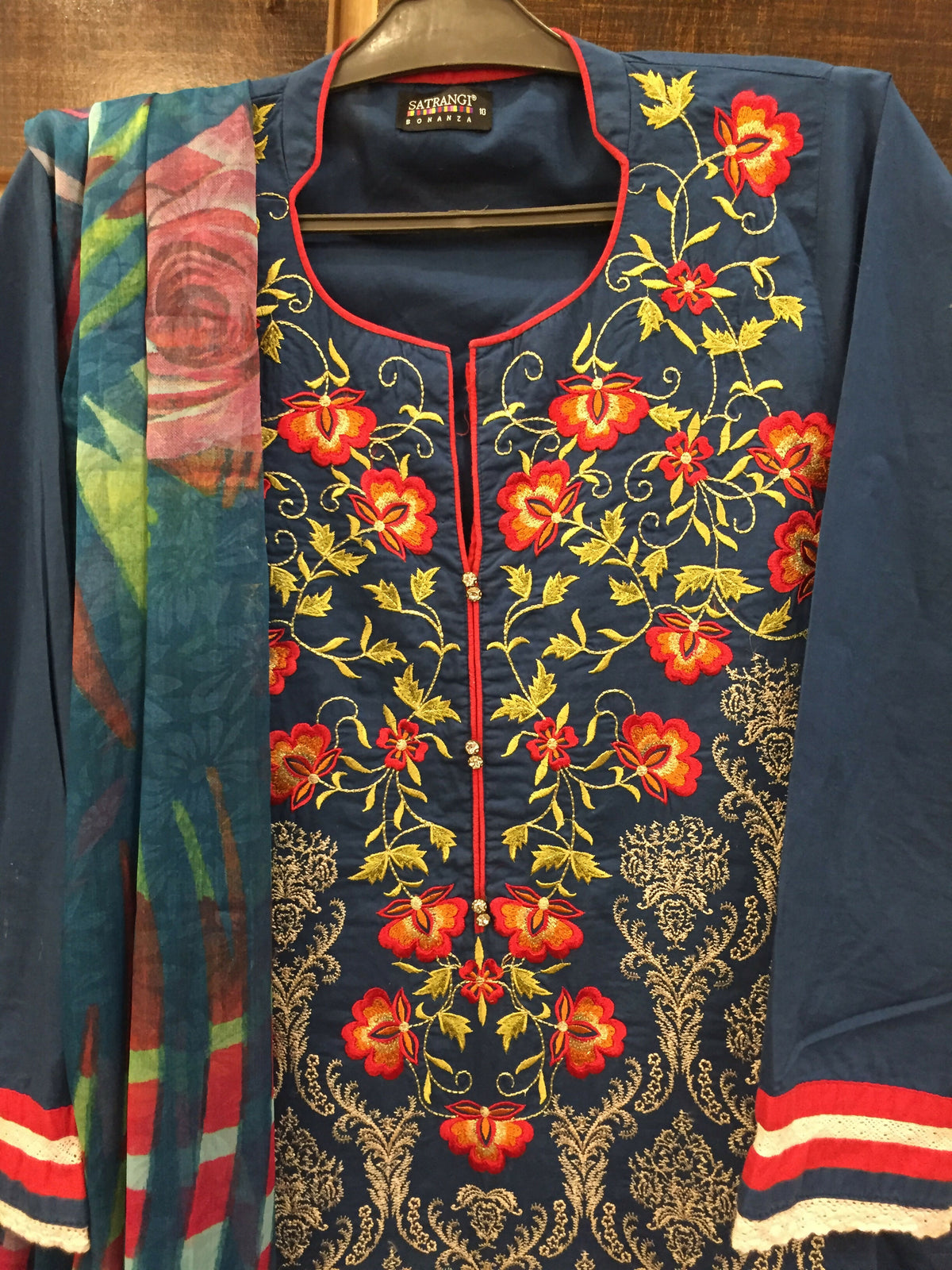 Bonanza Satrangi | Women Branded Kurta | Small | Worn Once