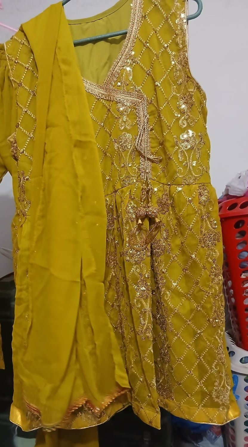 Mehndi Party Wear | Women Locally Made Formals | Ghararas, Shararas & Lehngas | Yellow | Medium | Worn Once