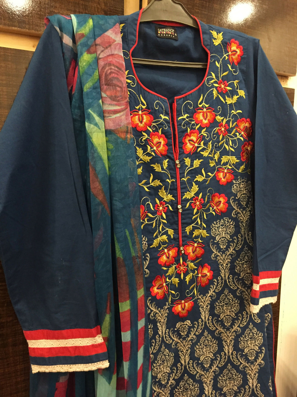 Bonanza Satrangi | Women Branded Kurta | Small | Worn Once