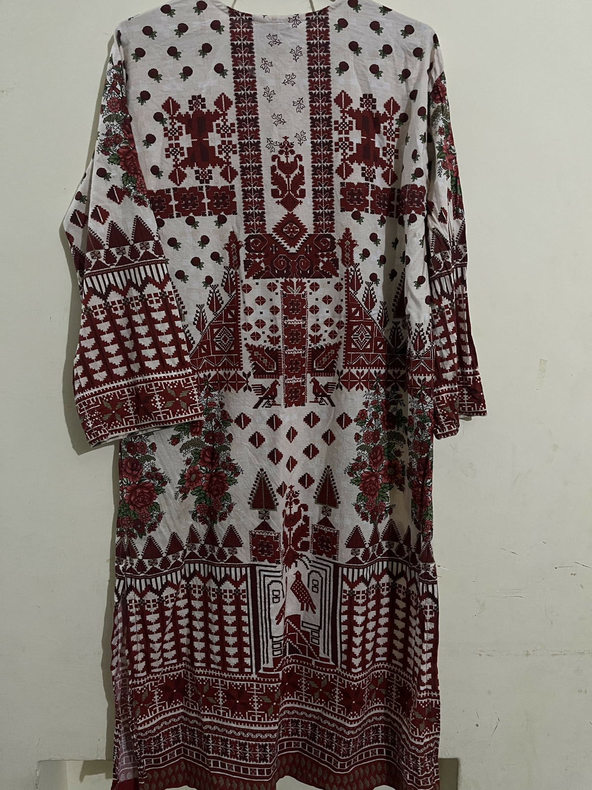 Sapphire | Women Branded Kurta | Medium | White Kurta | Preloved