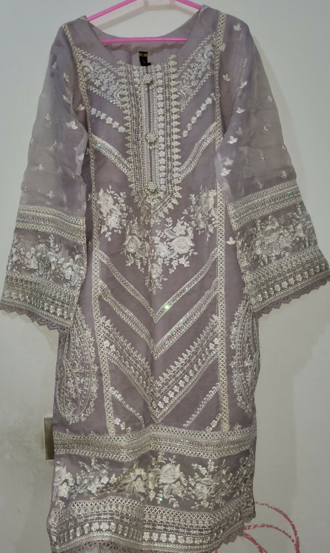 Beautiful 2Pcs Suit | Women Locally Made Formals | Medium | New
