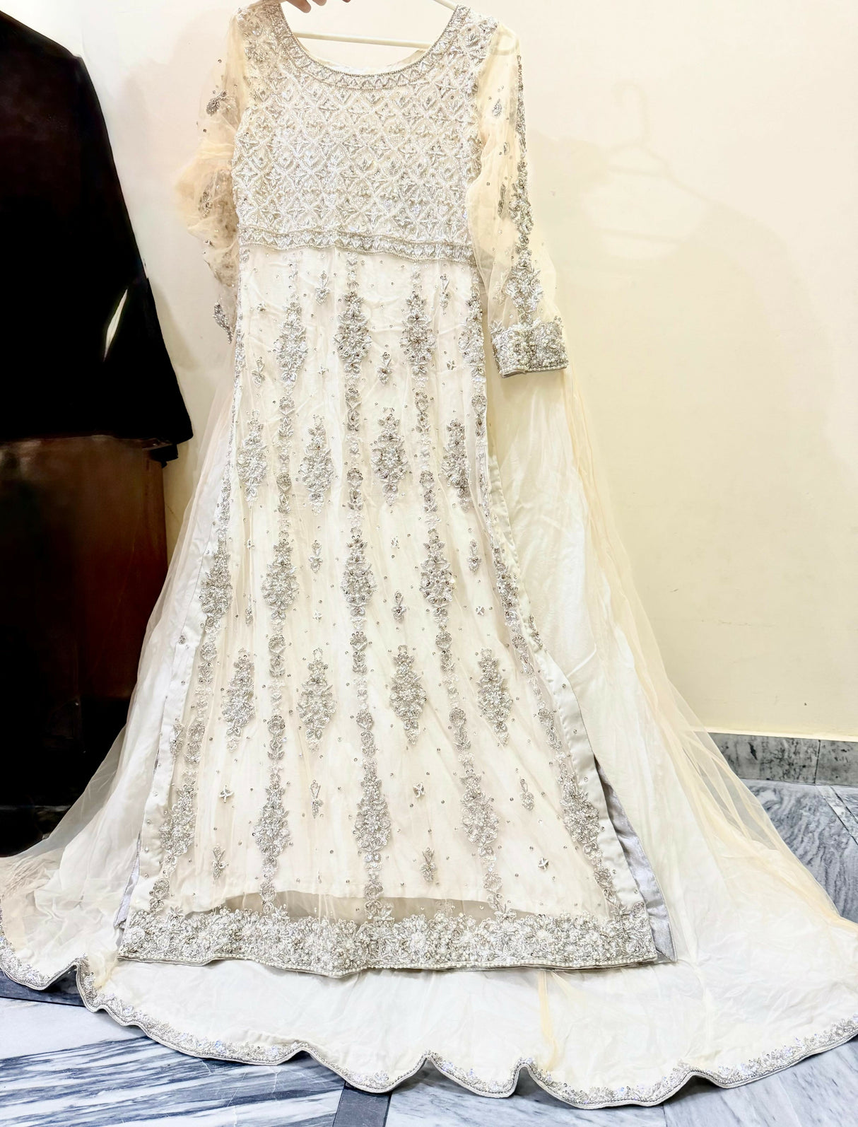 White Bridal Lehnga | Women Bridals | Small | Worn Once