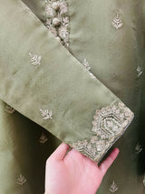 D03EB143-9BEA-4391-8184-307647F90420