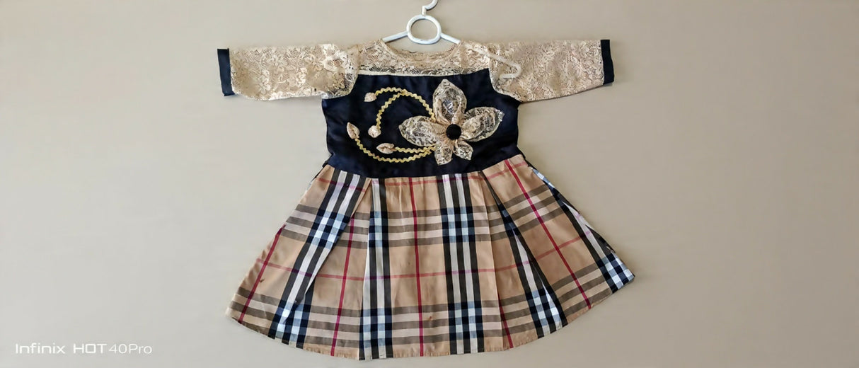 Check Frock | Kids | Girls Skirts & Dresses | Size: 6 to 7 Yrs | New