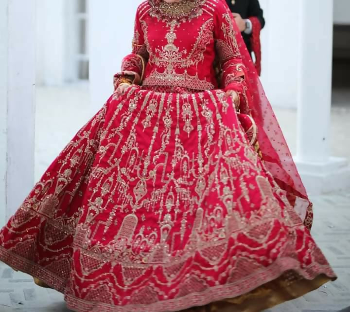 Naqshi | Red Bridal Lehnga | Women Bridals | Small | Worn once