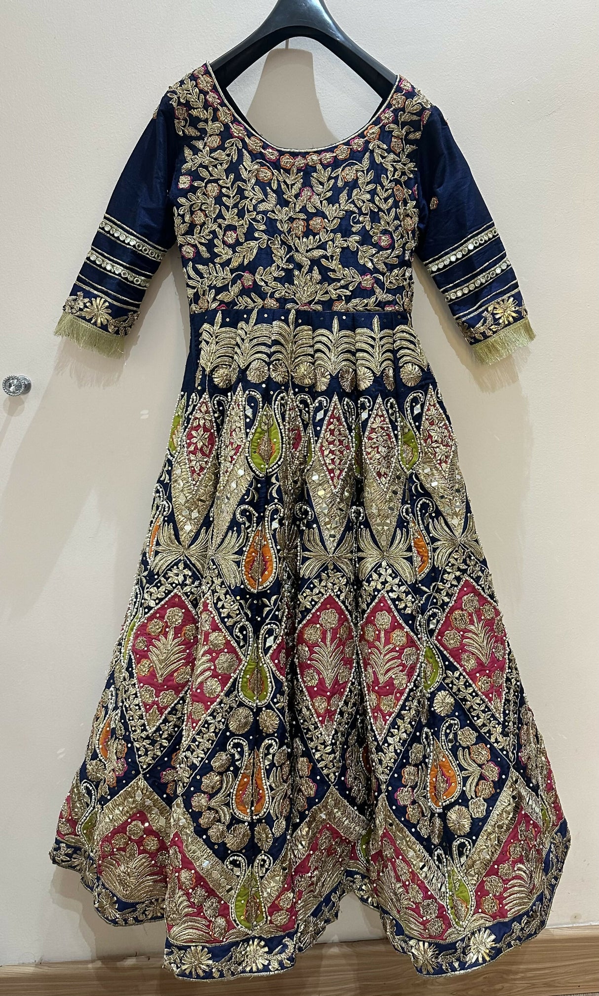 Bridal Mehndi Maxi | Women Bridals | Small | Preloved