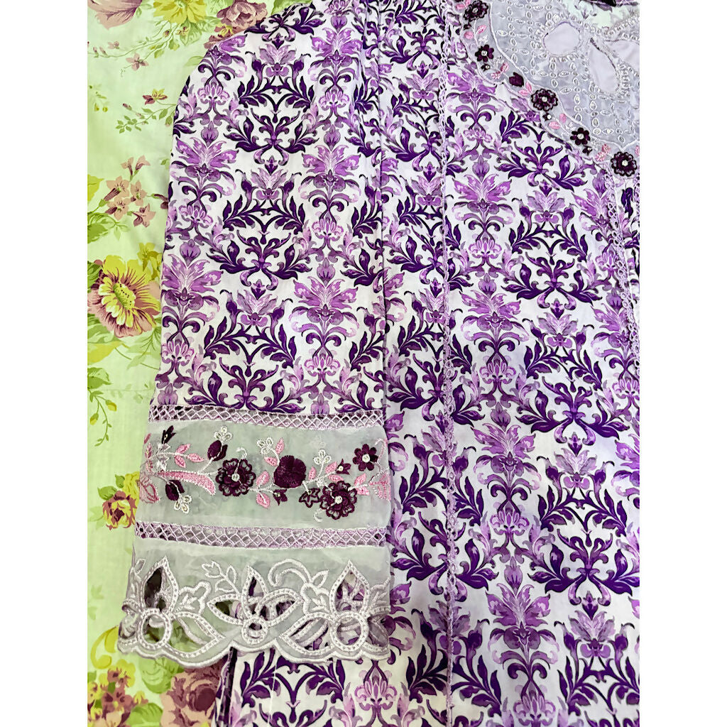 Embroided lawn 3Pcs | Women Locally Made Kurta | Medium | Purple | Brand New