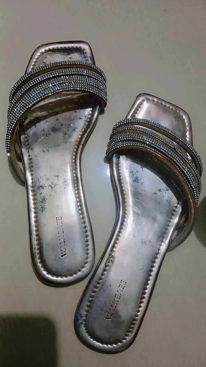 Walkeaze | Women Shoes | Sandals & Flats | Size:41 | Preloved