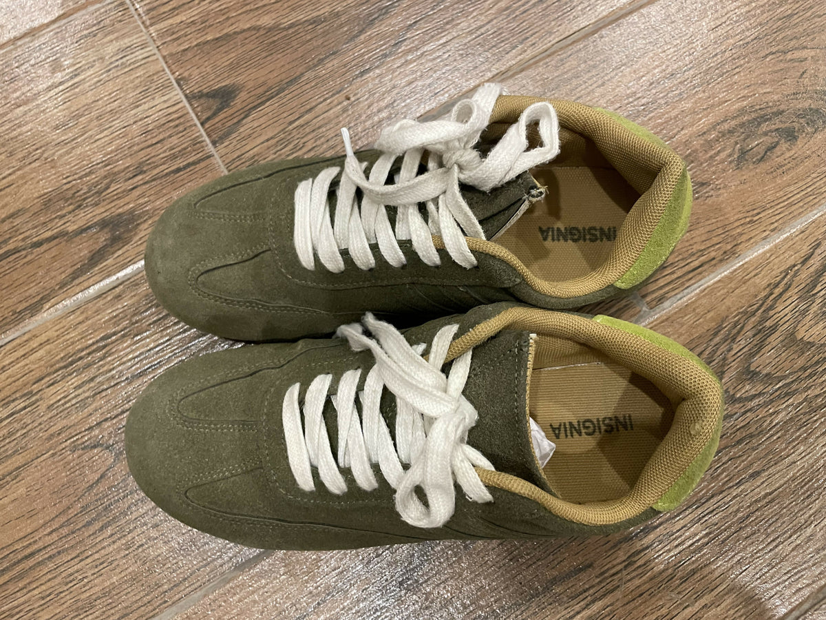 Insignia | Kids | Girls Shoes | Green | Size: 37 | Worn Once