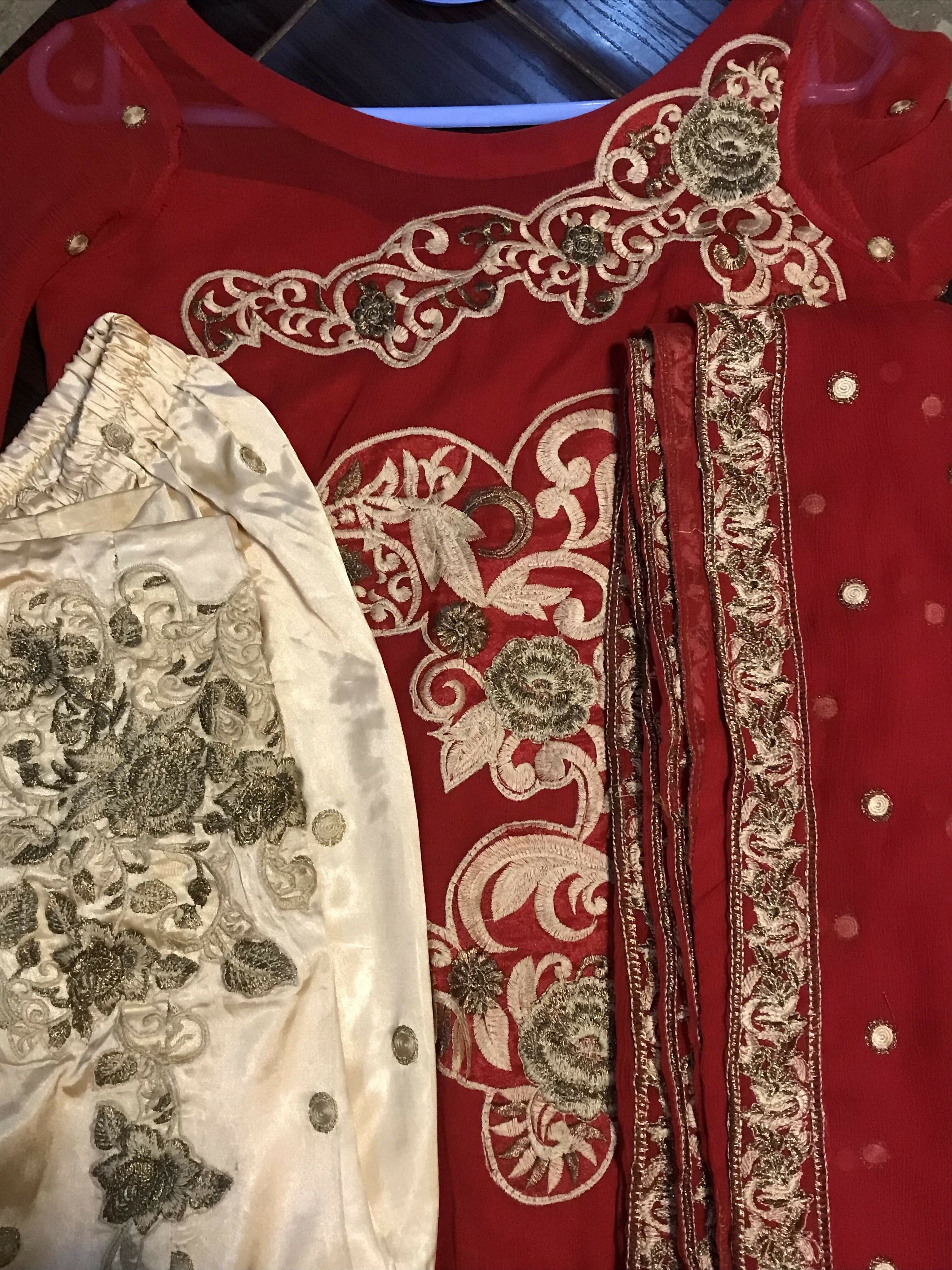 3pc Embroidered Chiffon Suit | Women Locally Made Formals | Small | Preloved