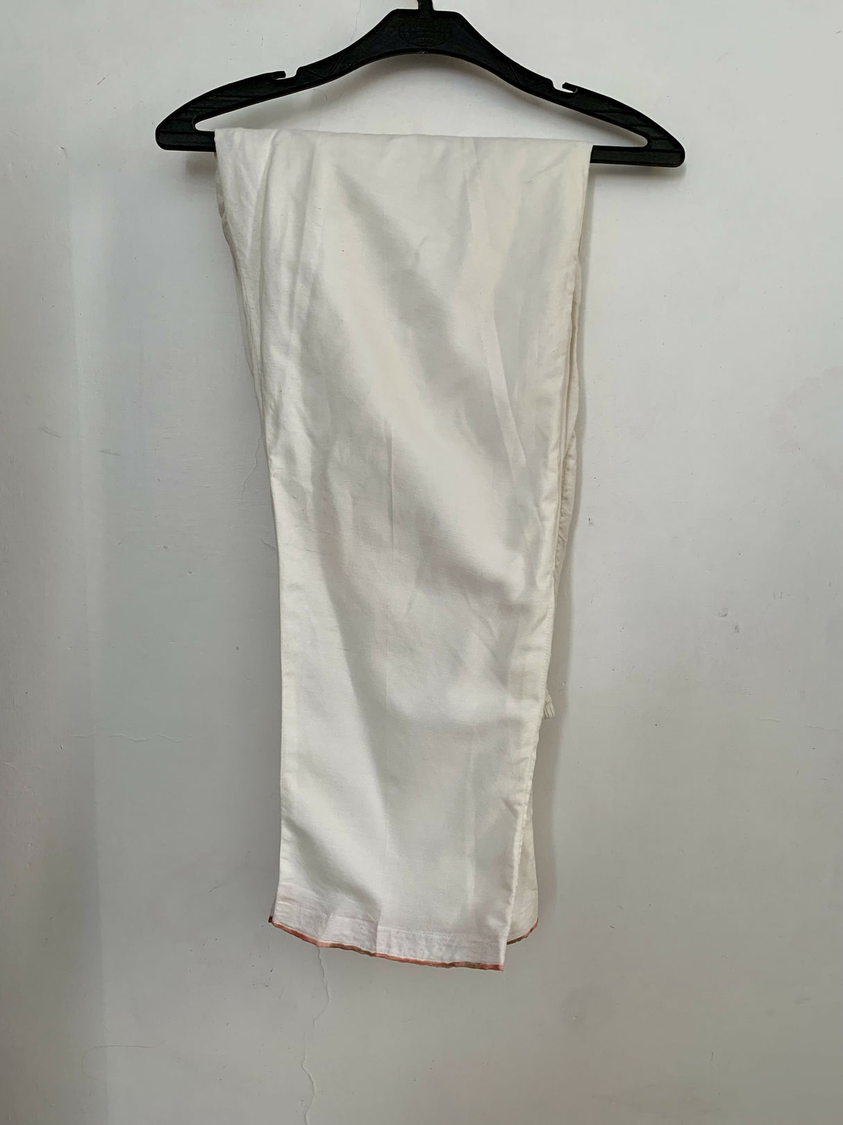 Stitched 3 PC Suit | Women Locally Made Kurta | Medium | Preloved