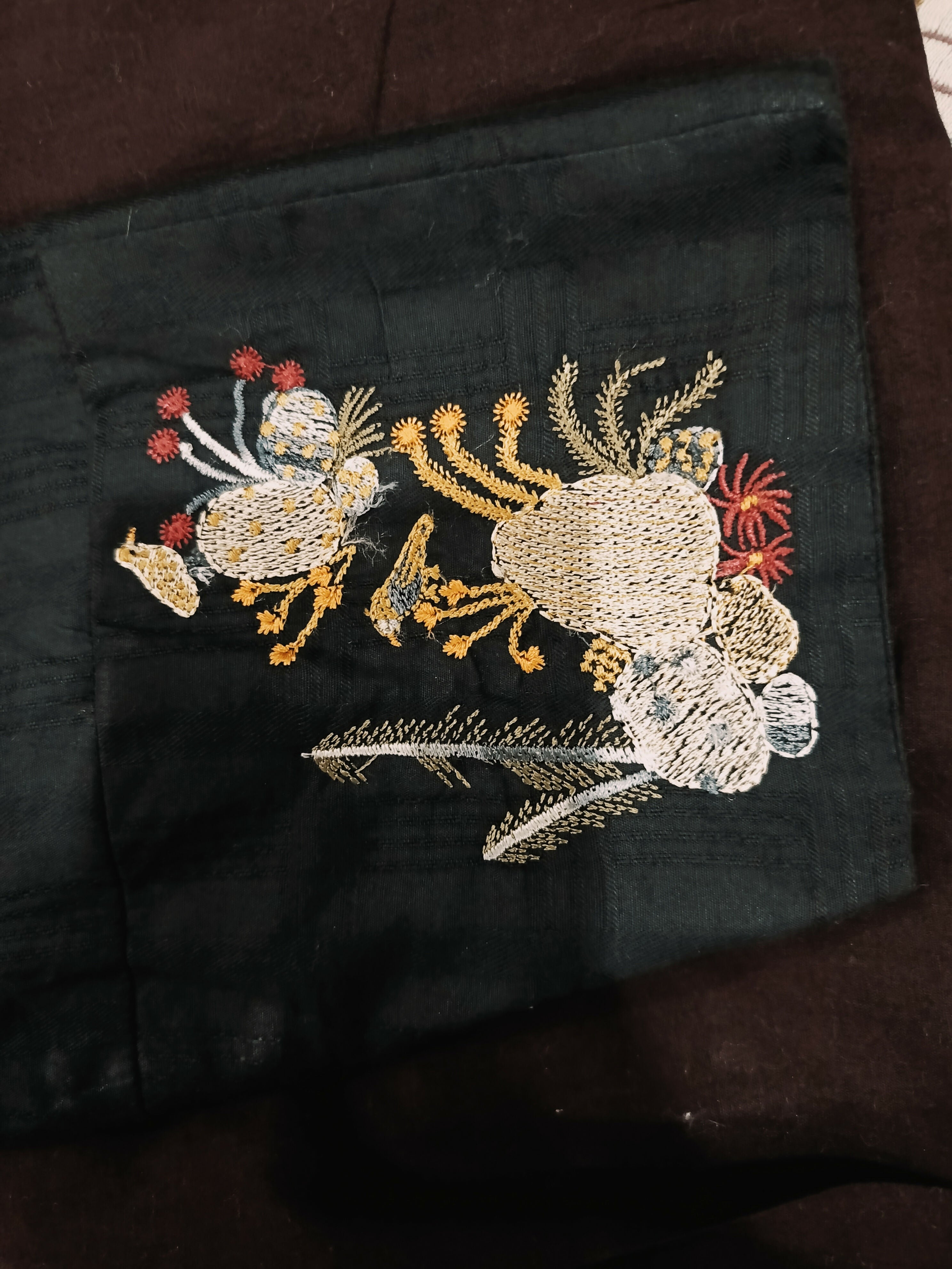 Self Textured Embroidered Kurta | Women Locally Made Kurta | Medium | New