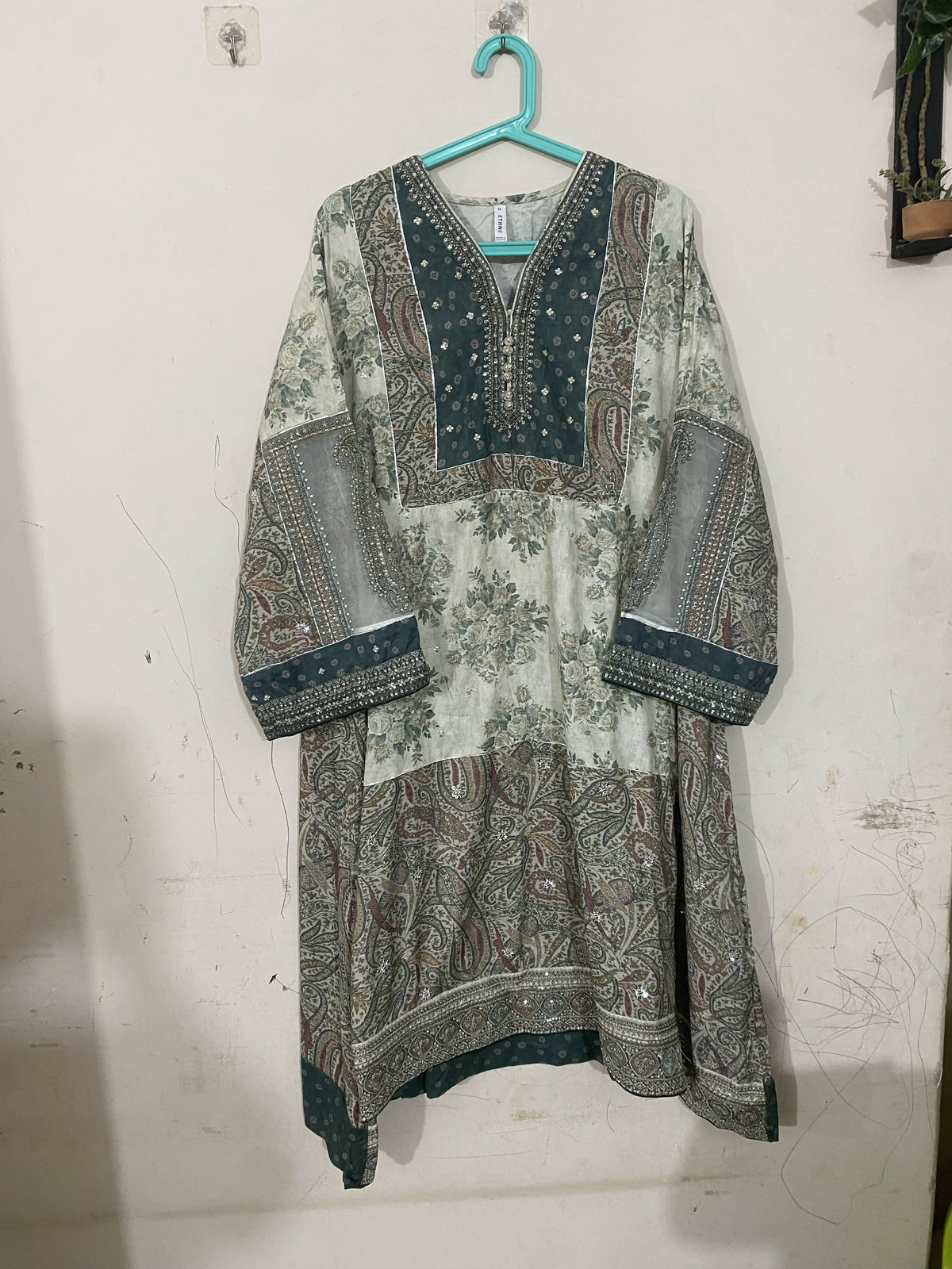 Ethnc | Women Branded Kurta | Medium | Green | Preloved