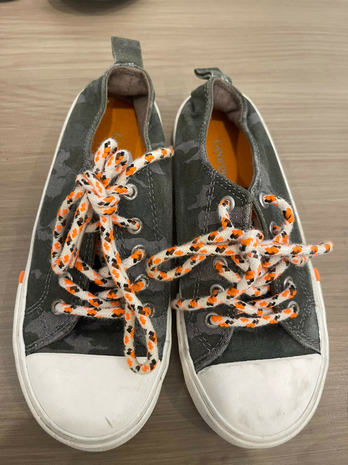 George | Kids | Boys Shoes & Accessories | Size : 11 | White & Black | Preloved