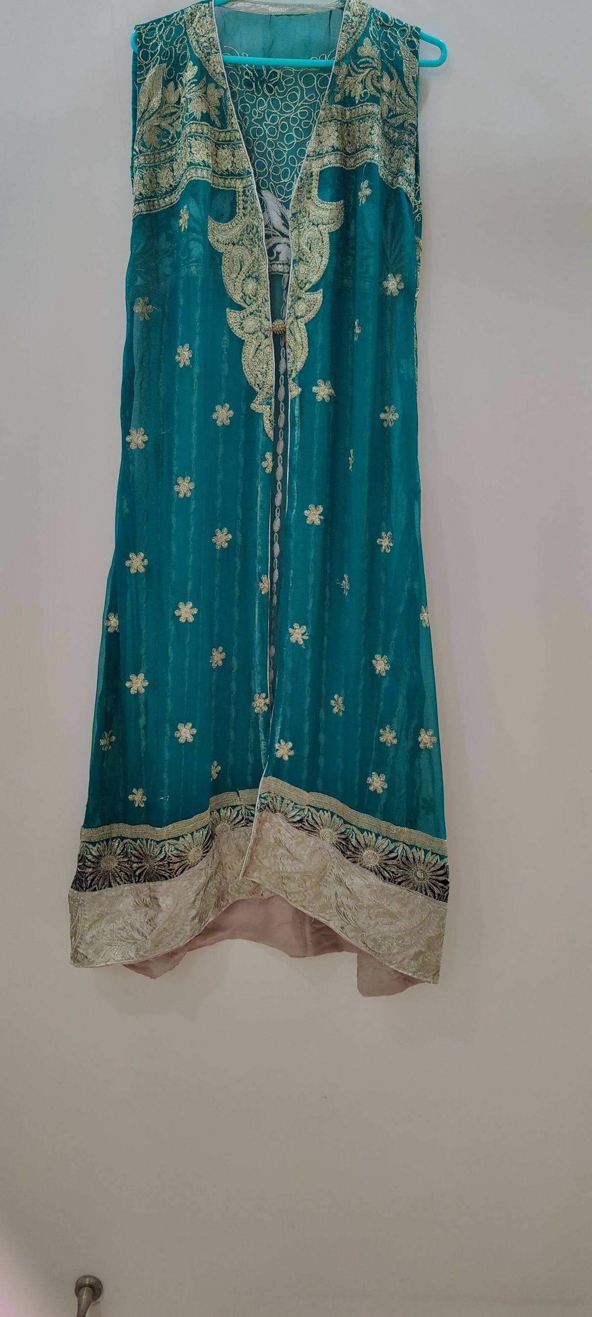 Elegant Gown | Women Locally Made Formals | Green | Small | Preloved