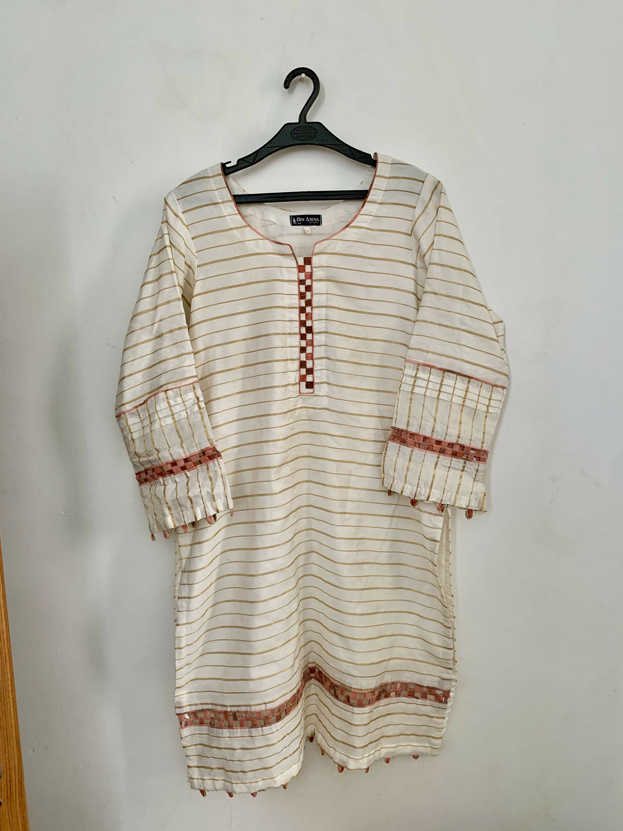 Stitched 3 PC Suit | Women Locally Made Kurta | Medium | Preloved