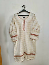 Stitched 3 PC Suit | Women Locally Made Kurta | Medium | Preloved