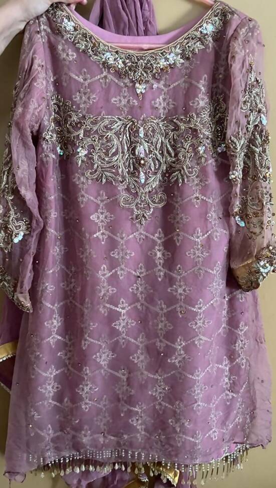 Hurr E Noor | Women Branded Formals | Medium | Worn Once