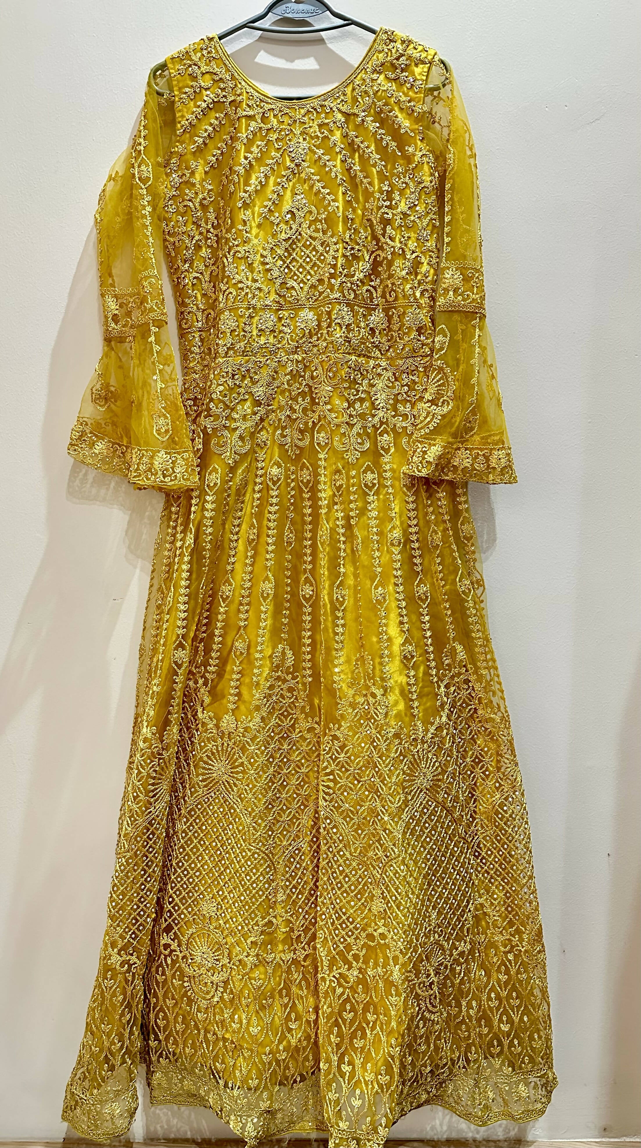 Mehendi Bridal Suit | Indian Embroidered Yellow Maxi | Women Bridals | Small | Worn Once