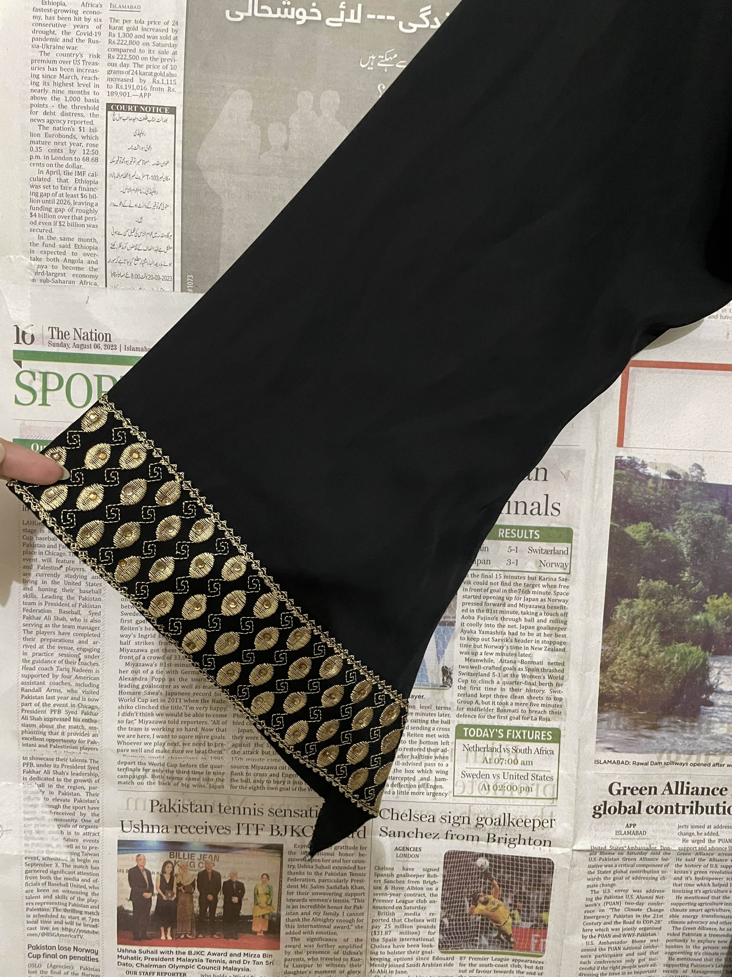 Black Saudi Maxi Style Abaya | Women Accessories | Medium | New