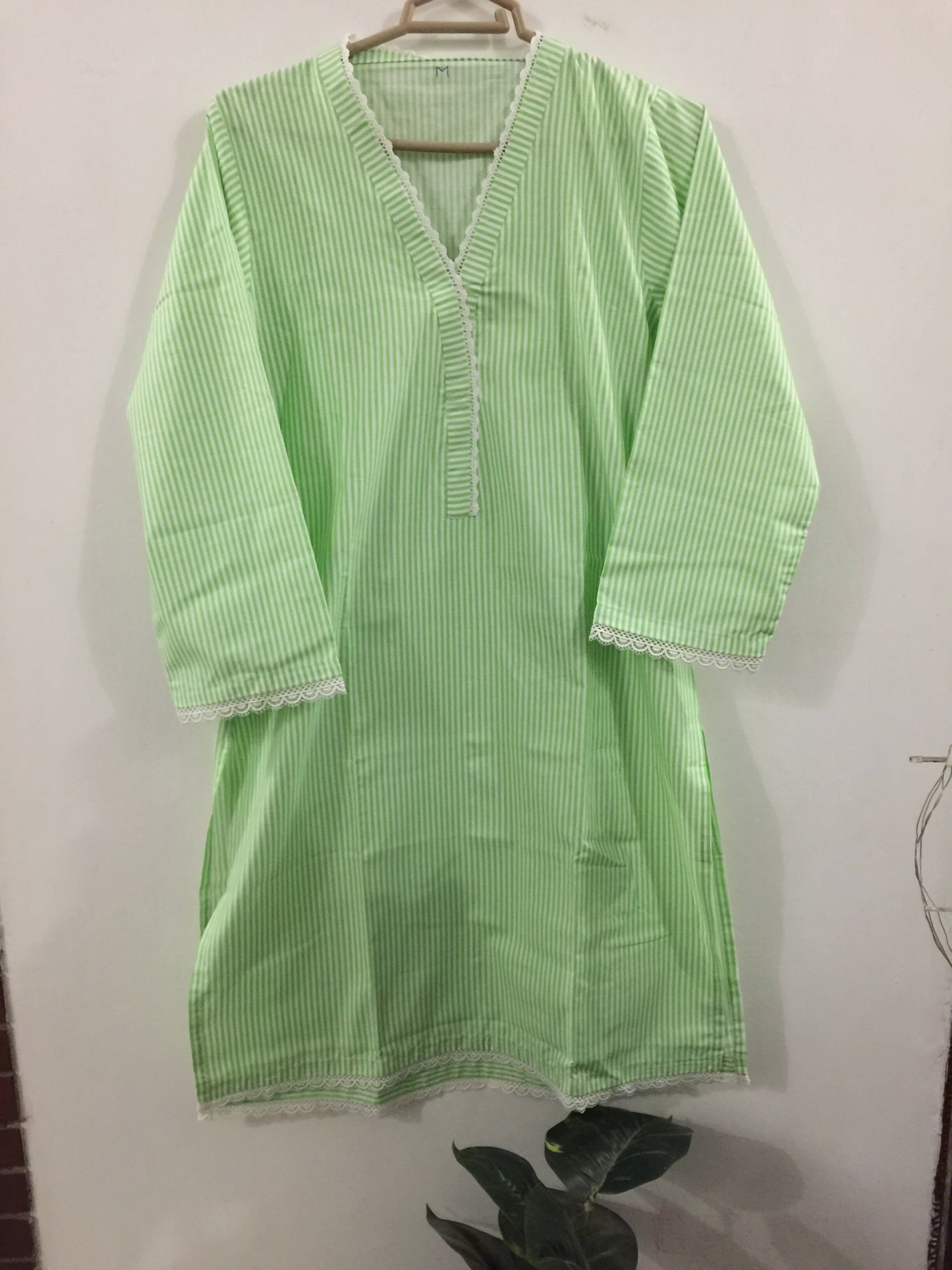 Green & white stitched Kurta | Women Locally Made Kurta | Medium | New