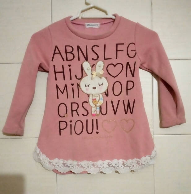 Tea Pink Sweatshirt | Girls Tops & Shirts | Size: 4-5 Yrs Girls | Preloved