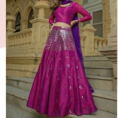 Mehndi on sale lehenga choli