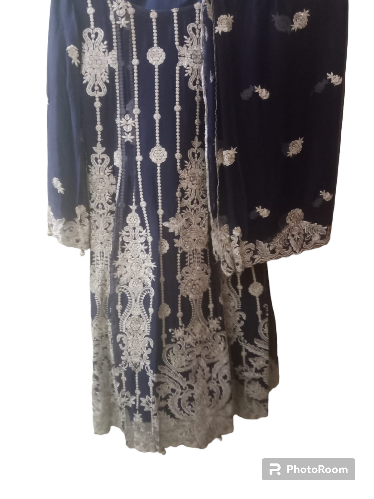 Fancy Embroidered Suit | Women Locally Made Formals | Small | Preloved