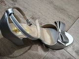 Metro | Silver Heels | Women Shoes | Size 7 | Worn Once