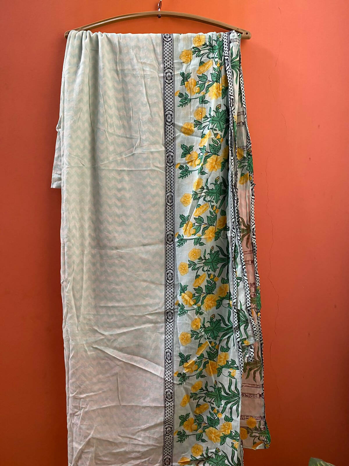 Bonanza Satrangi | Printed Lawn Kurta | Women Branded Kurta | Small | Worn Once