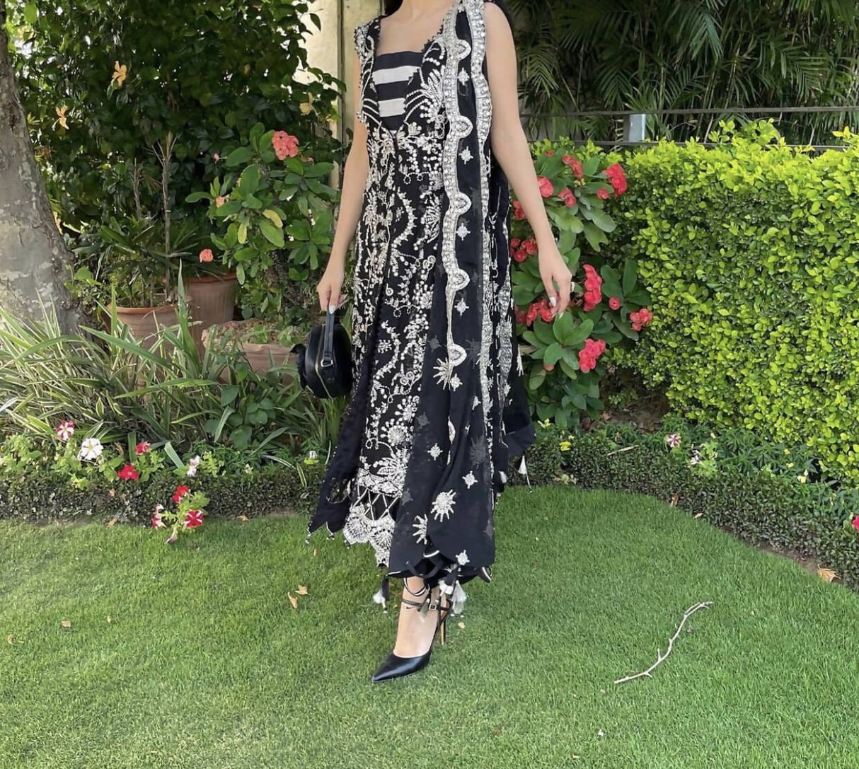 Alizeh Fashion Pk | Women Branded Formals | X Small | Worn Once