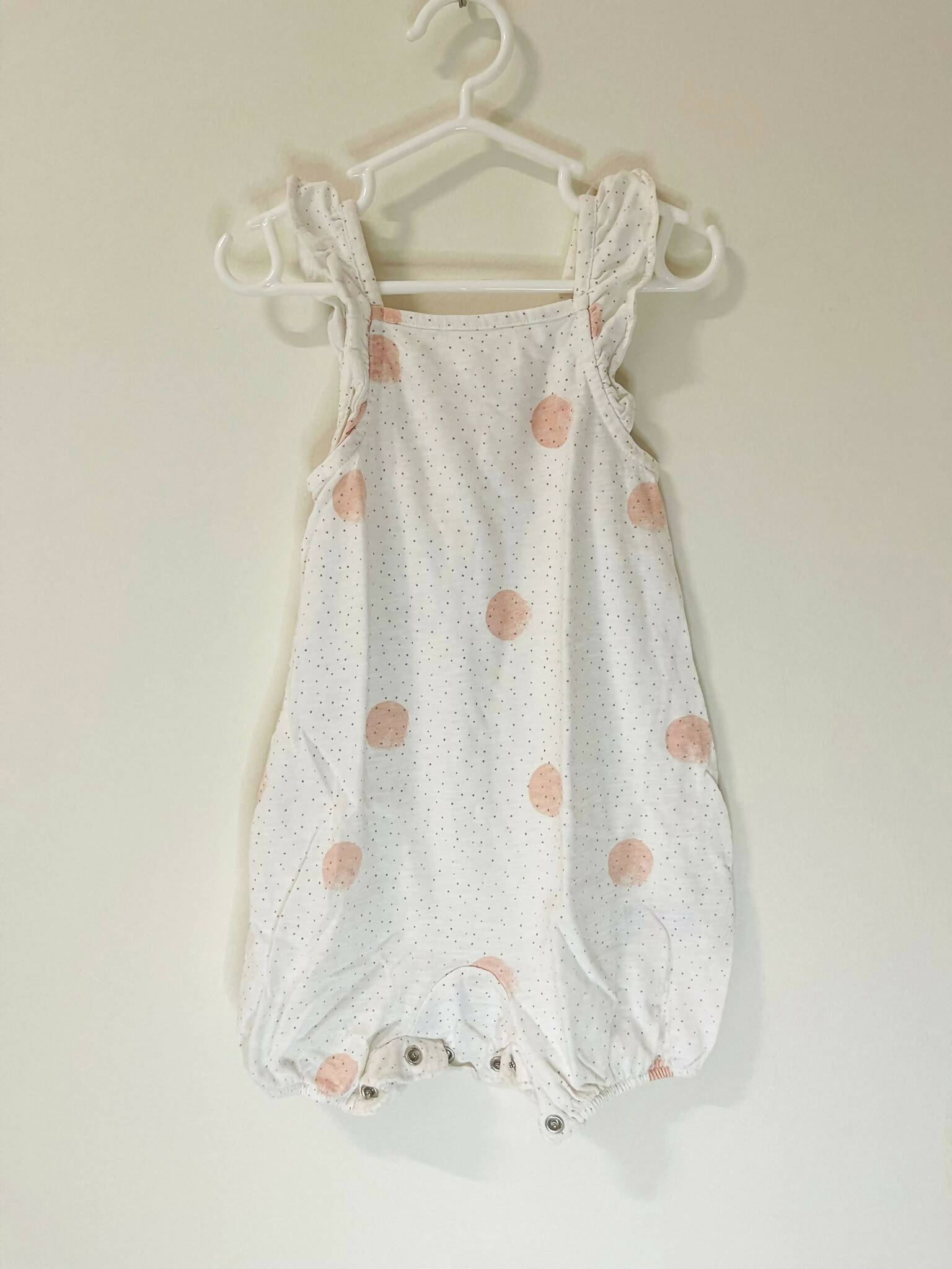 Mothercare | White Bodysuit 6-9 months | Kids Bodysuits & Onesies | Preloved