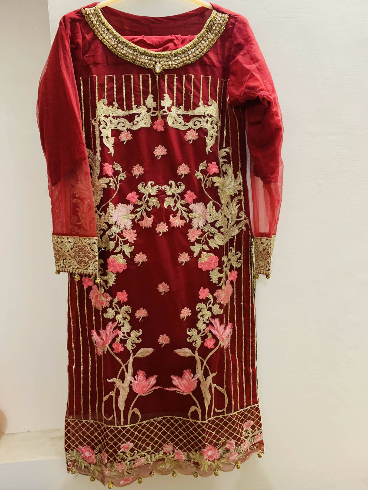 Maroon Fully Embroidered  suit 3 PC | Women Locally Made Formals | Medium | Preloved