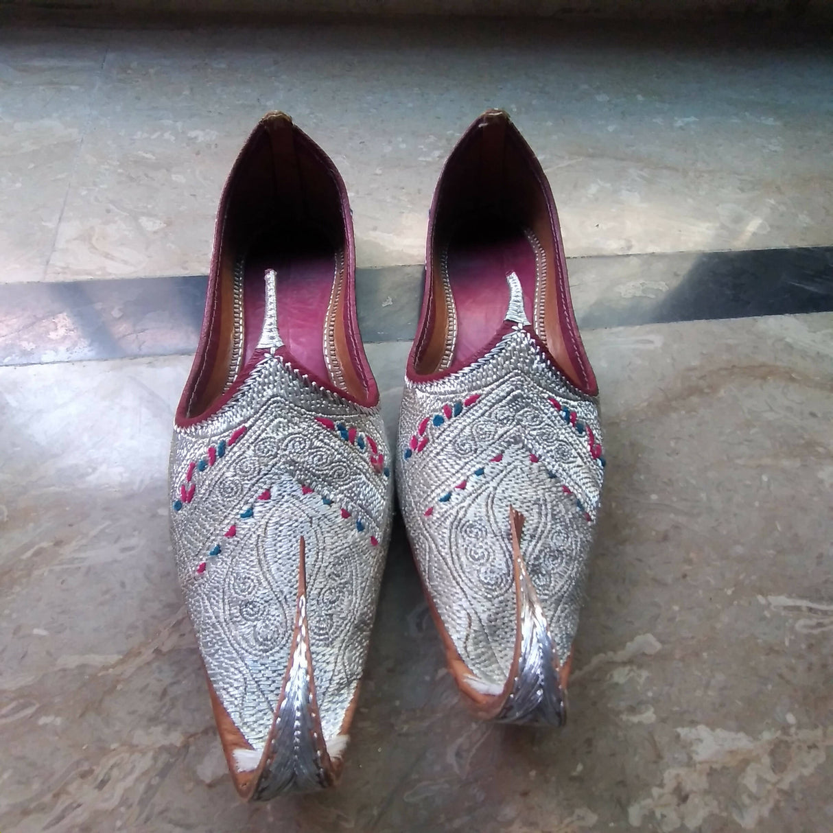 Unisex Silver khusa (Size: 38 ) | Women Shoes | Men Shoes | New