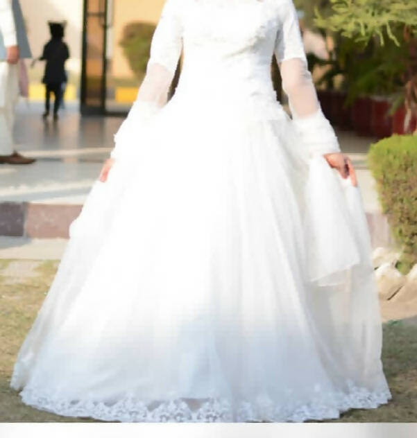 White Long Maxi | Women Frocks & Maxis | Medium | Worn Once