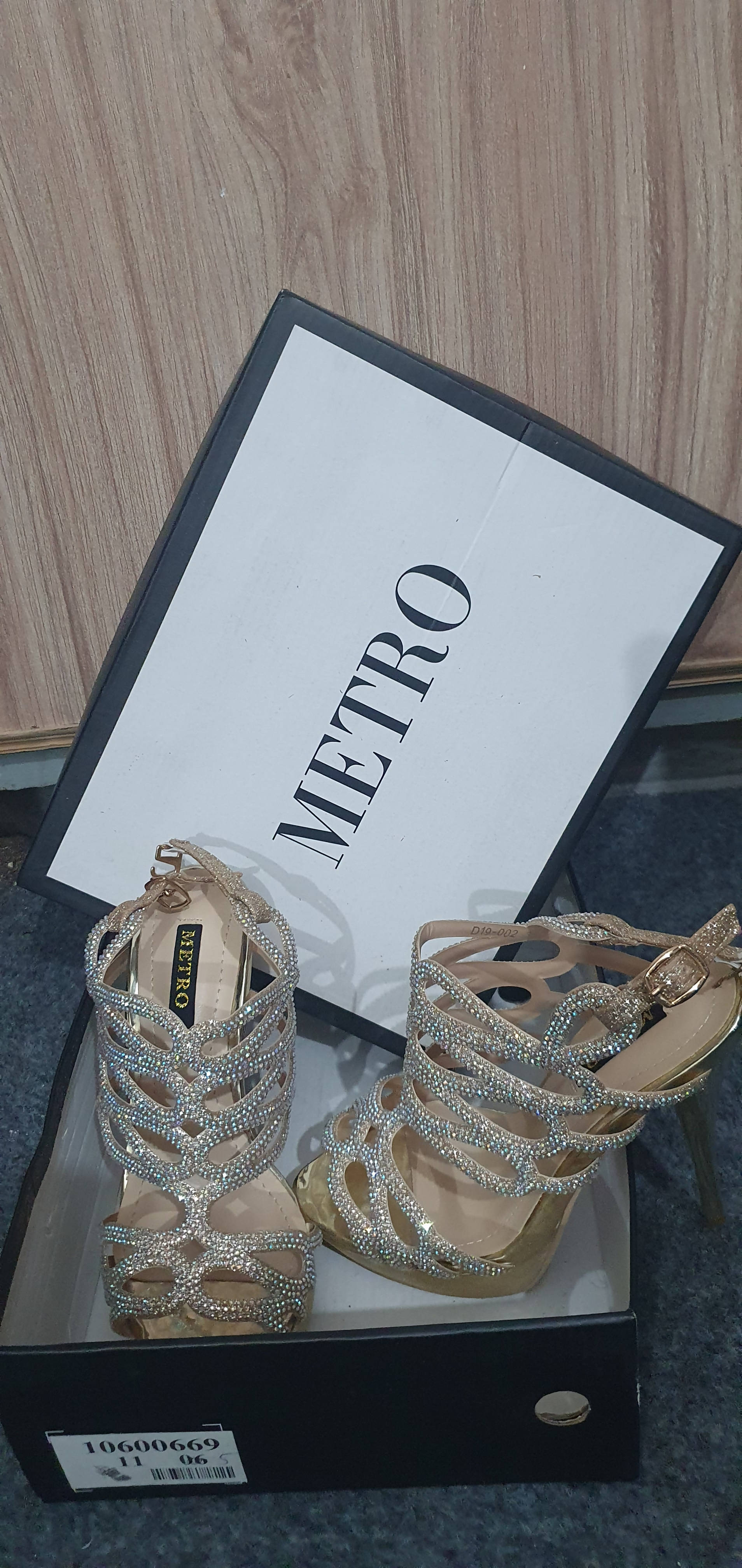 Metro Shoes | Gold Bridal Ladies Heels | Women Shoes | Worn Once