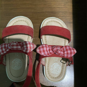Baby Sandals | Girls Shoes| Size: suitable for 1.5 girls | Worn Once