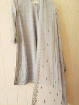 Embroidered Suit | Women Locally Made Formals | Large | Preloved