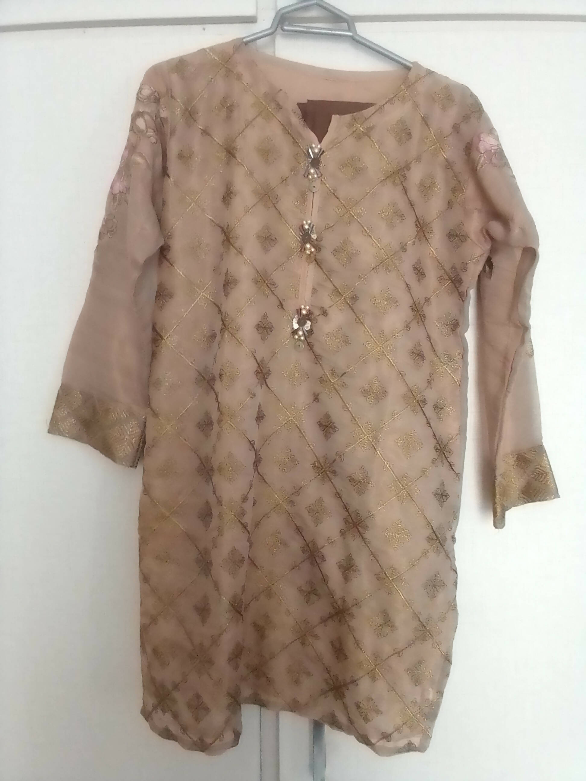 Beautiful Embroided embellished Kurta | Women Locally Made Kurta | Preloved