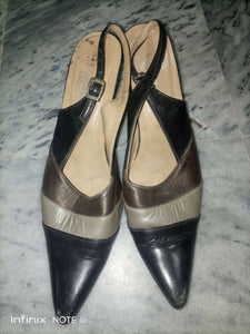 Black Sandals (Size: 9) | Women Shoes | Preloved