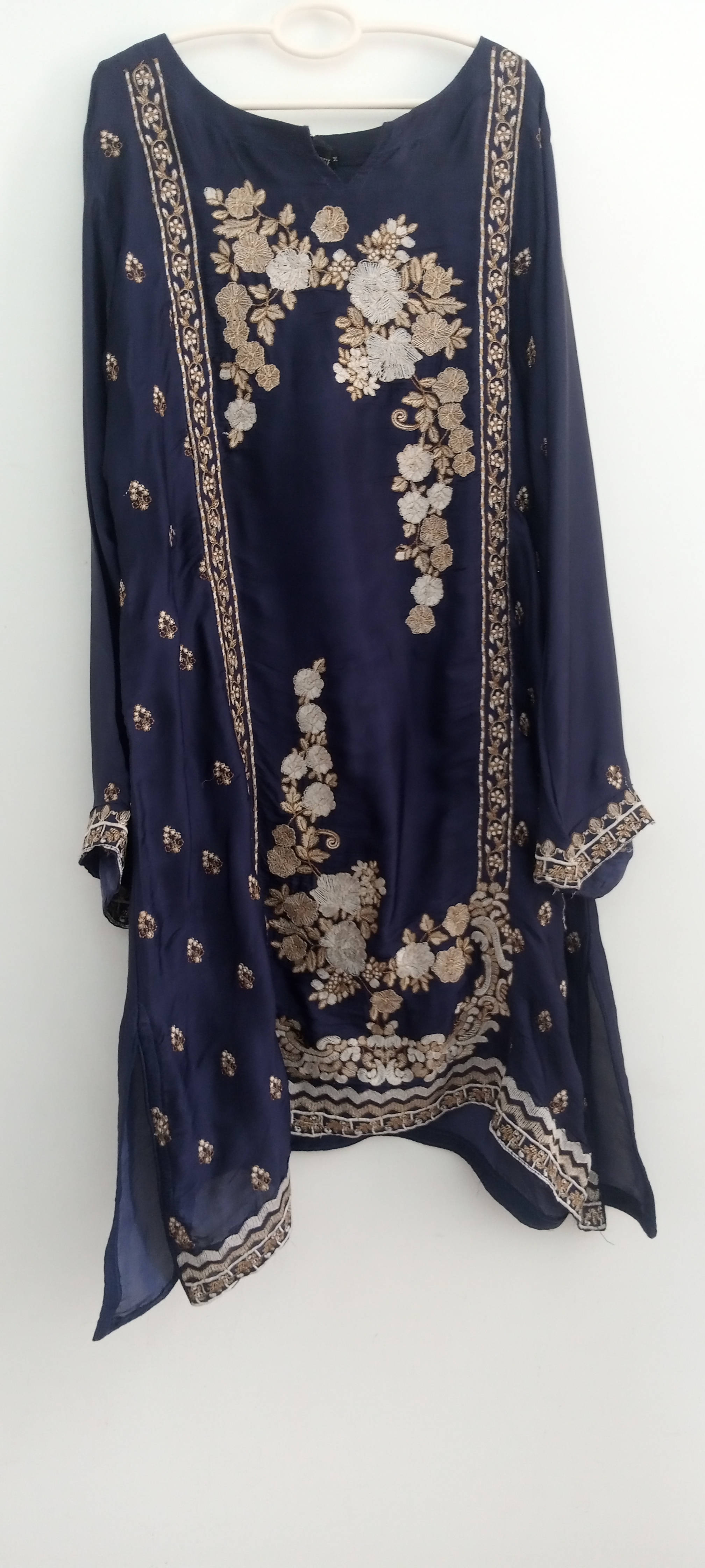 Beejays | Silk kurta | Women Branded Kurta | Medium | Preloved