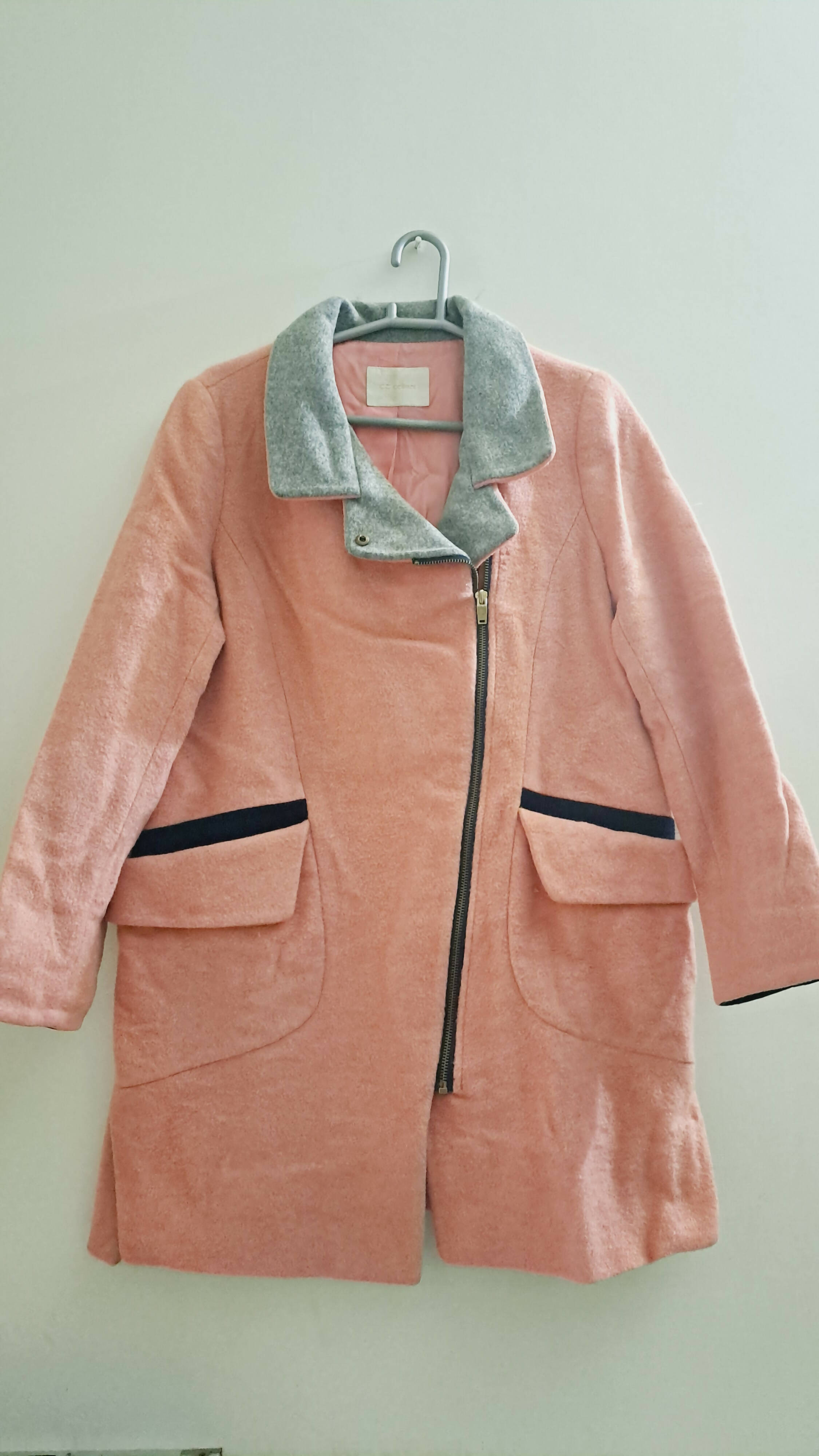 CC Collect | Women's lapel collar coat | Women Sweaters & Jackets | Worn Once