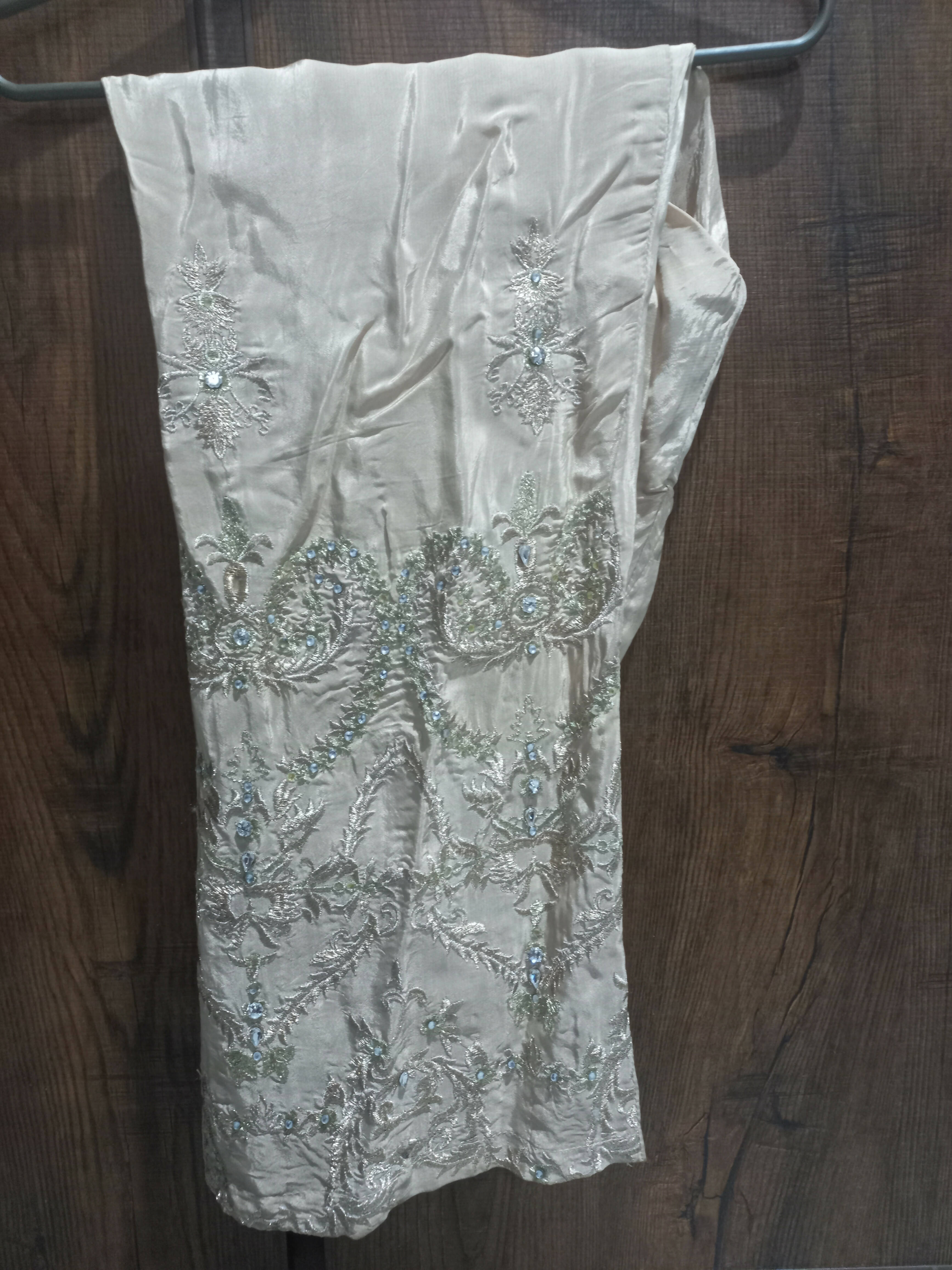 Elegant Embroided Suit | Women Locally Made Formals | Medium | Preloved