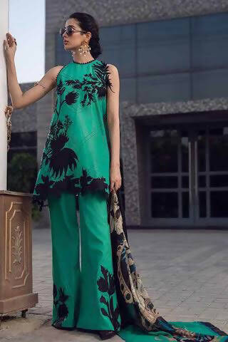 آصفہ نبیل | خواتین کا برانڈڈ کرتہ | میڈیم | پریلوڈ