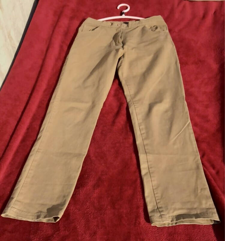 Leisure Club | Women Bottoms & Pants | Medium | Preloved