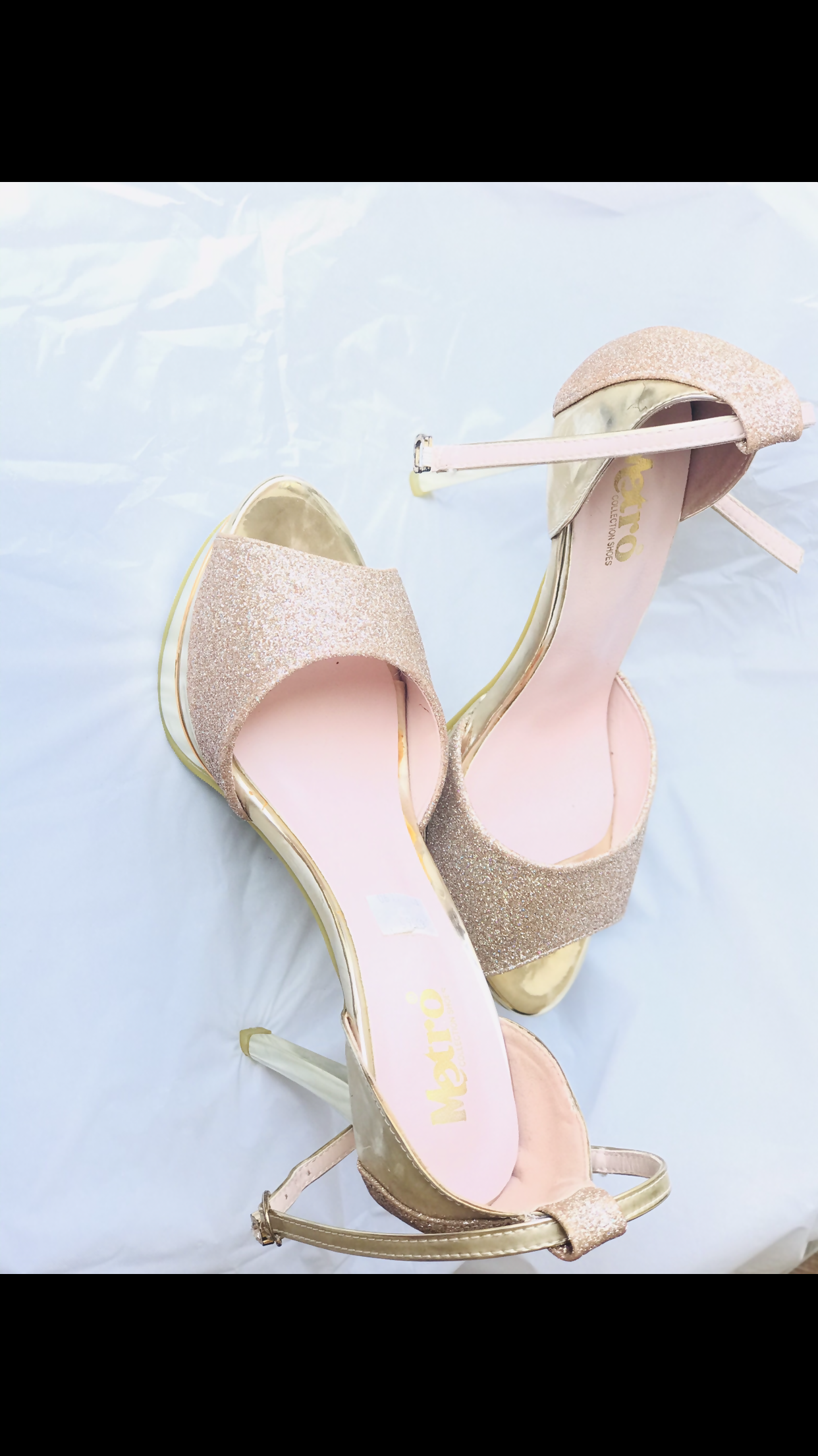 High Gold heels | Women Shoes | Size 40 | Worn Once