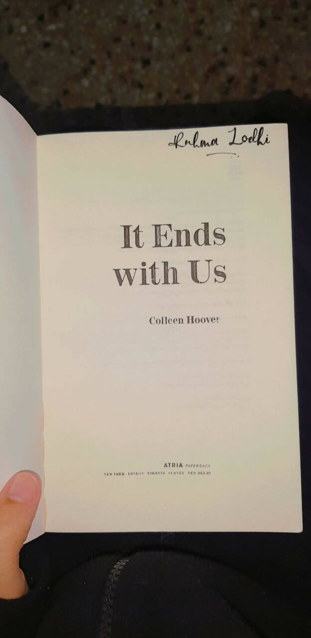 It Ends With Us | Books | Preloved