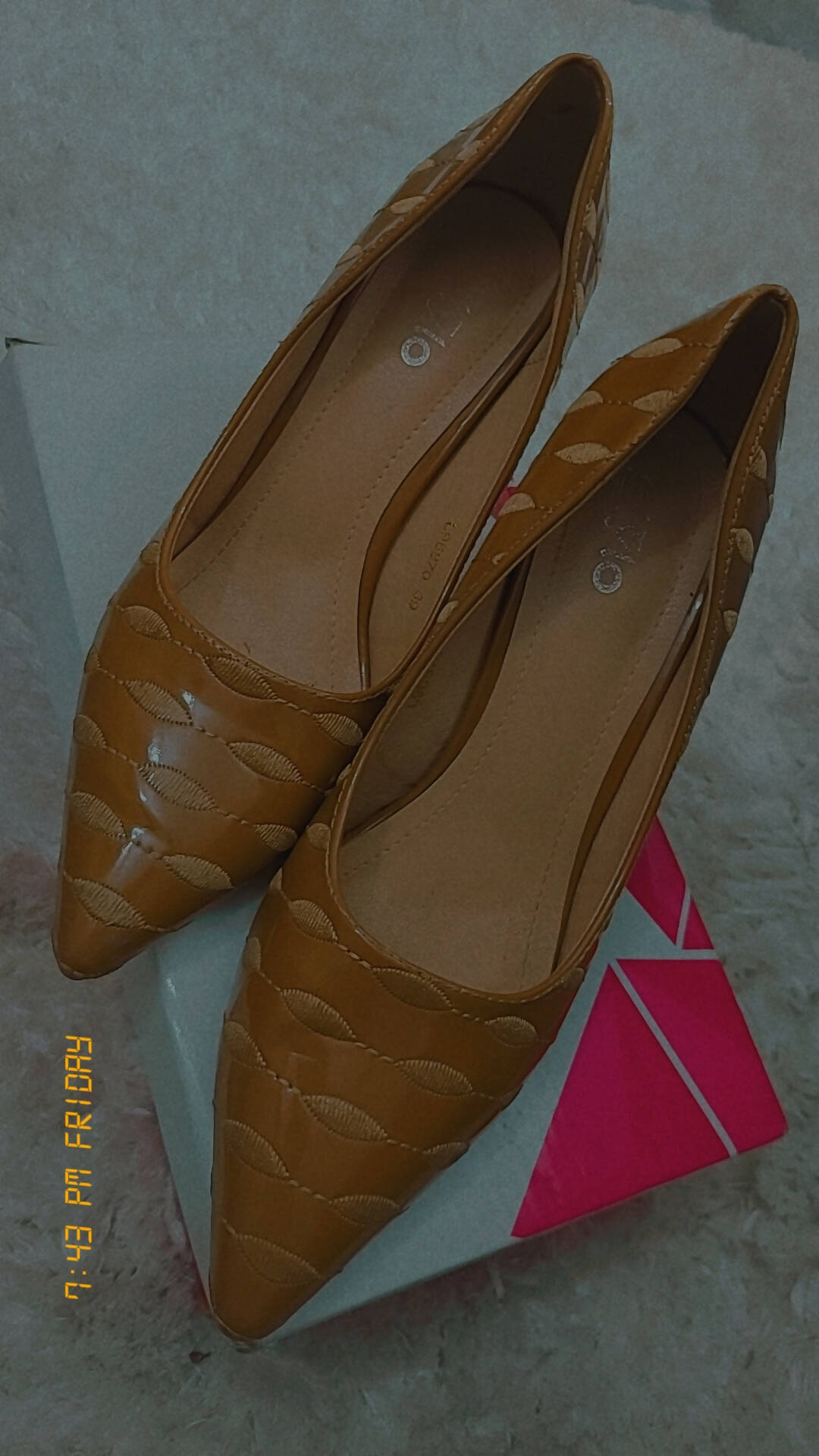 Heels | Golden Heels | Women Shoes | Size: 39 | New