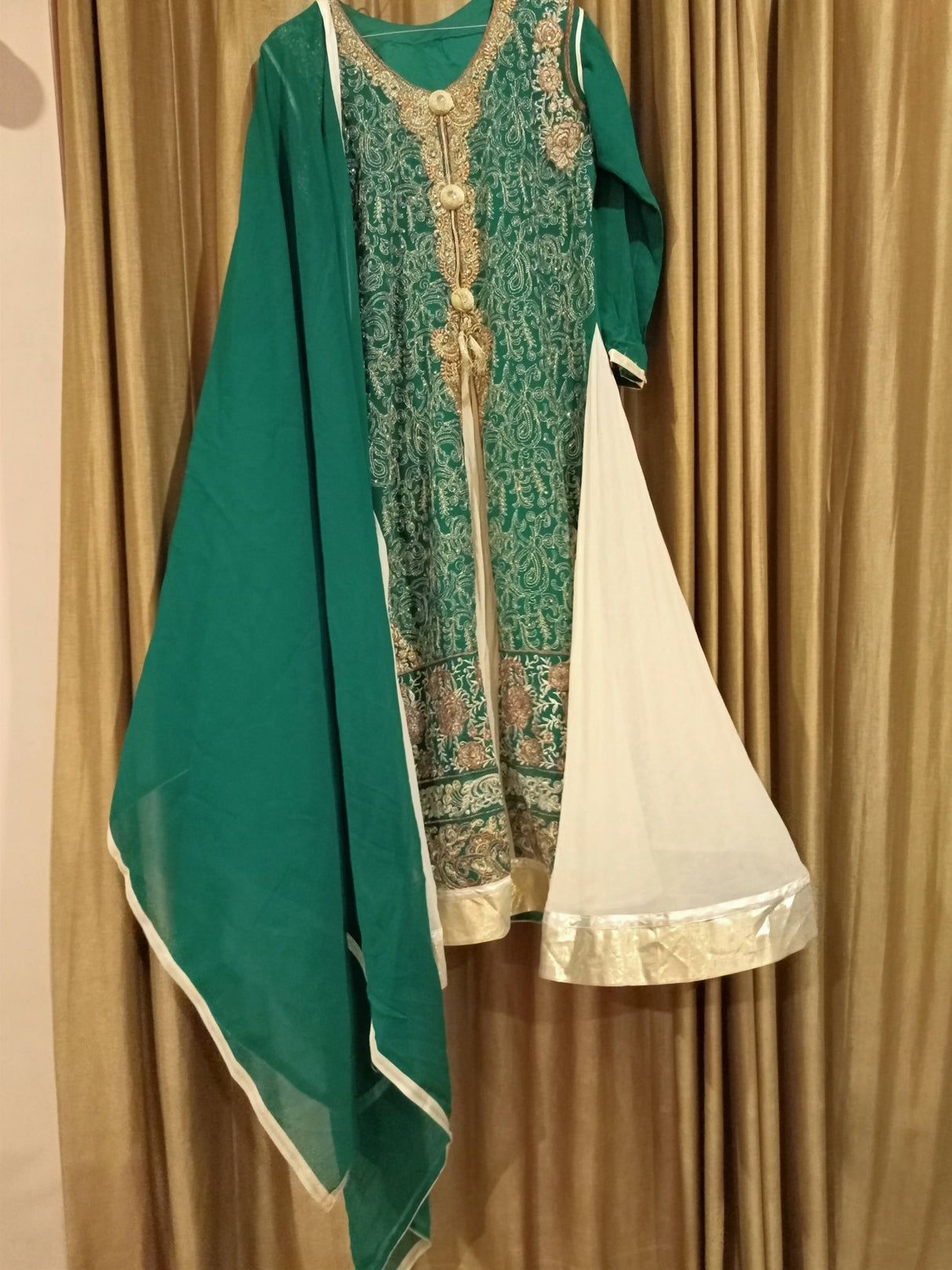 Full length Frock | Women Frocks & Maxis | Medium | Preloved